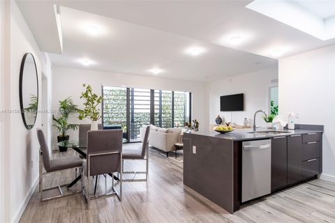 2955 S Bird Ave 2B Miami FL 33133