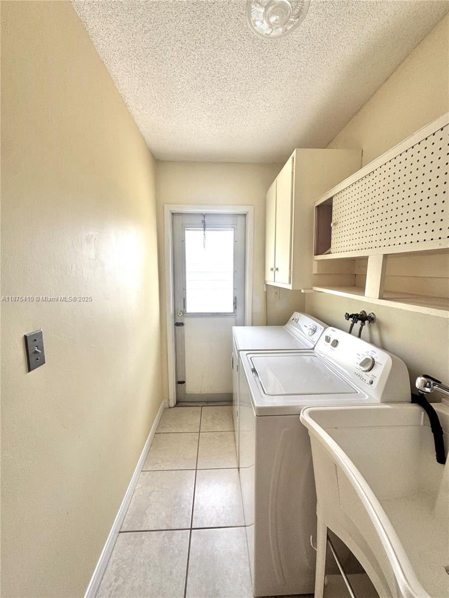 CORAL RIDGE GALT ADD NO 2 - Residential Lease