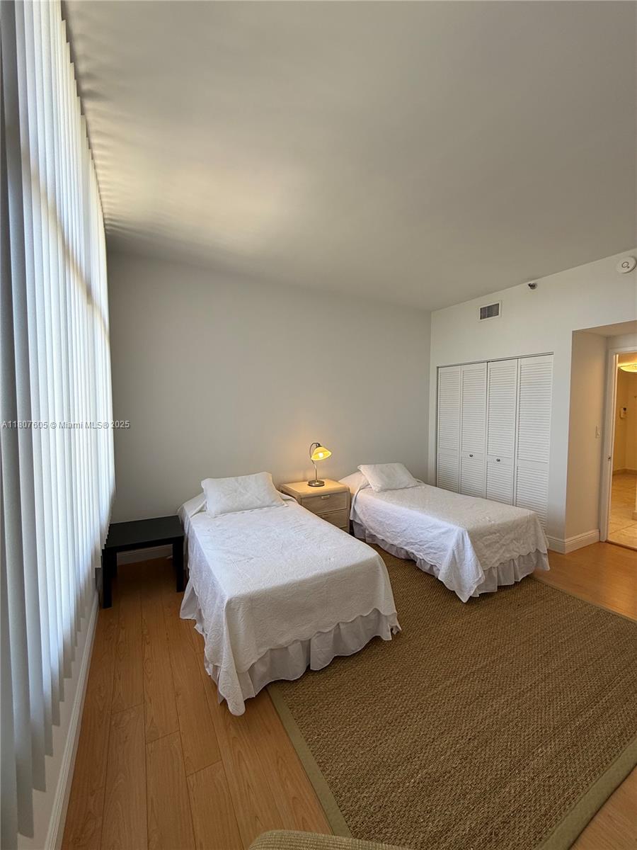 THE EMERALDBAY @ KEY COLO - Residential Lease