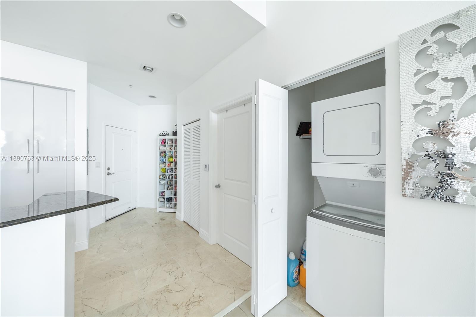 360 CONDO A - Residential Lease