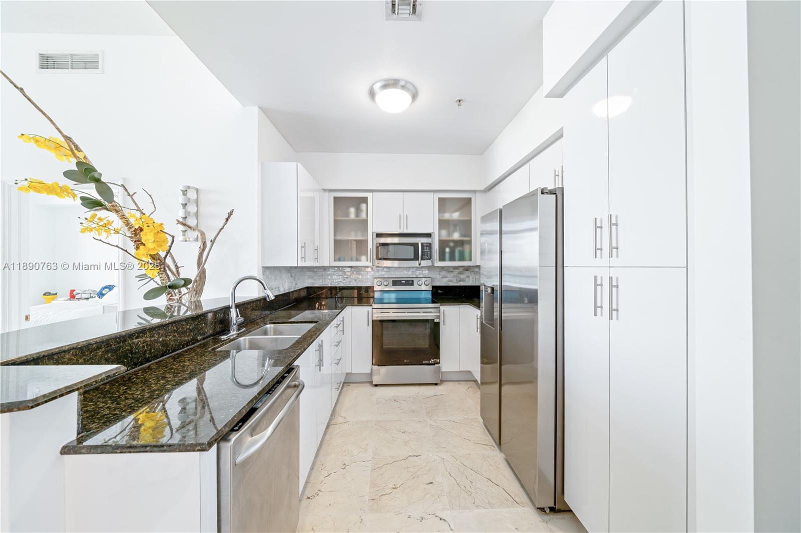 360 CONDO A - Residential Lease