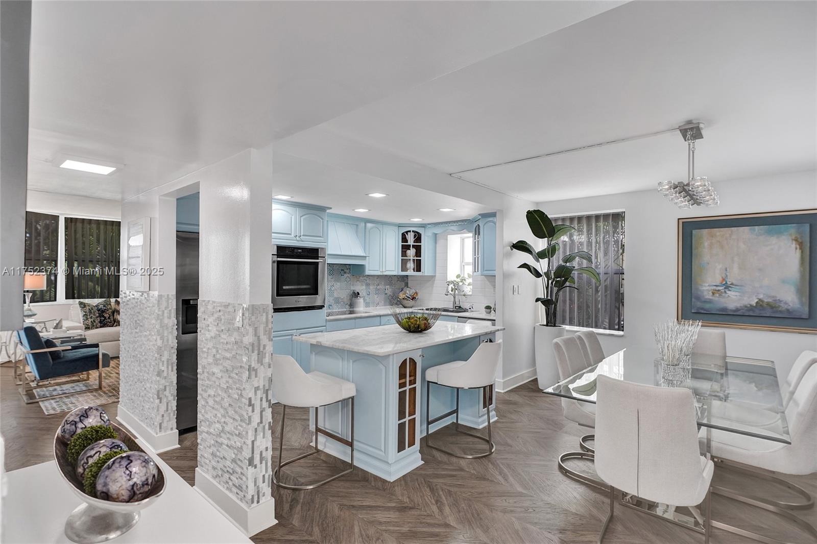 VILLA DORADA CONDO NO 2 - Residential
