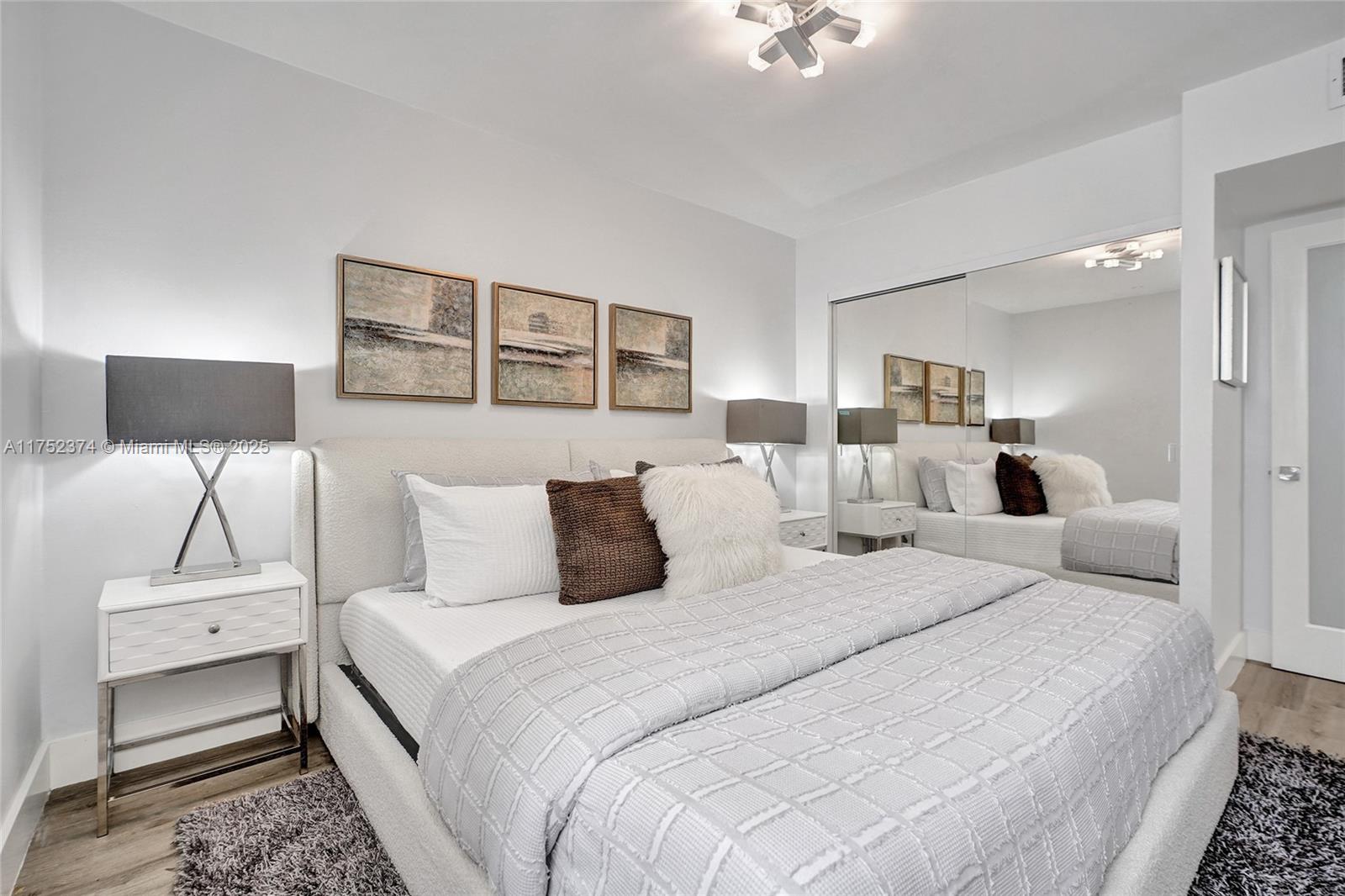 VILLA DORADA CONDO NO 2 - Residential
