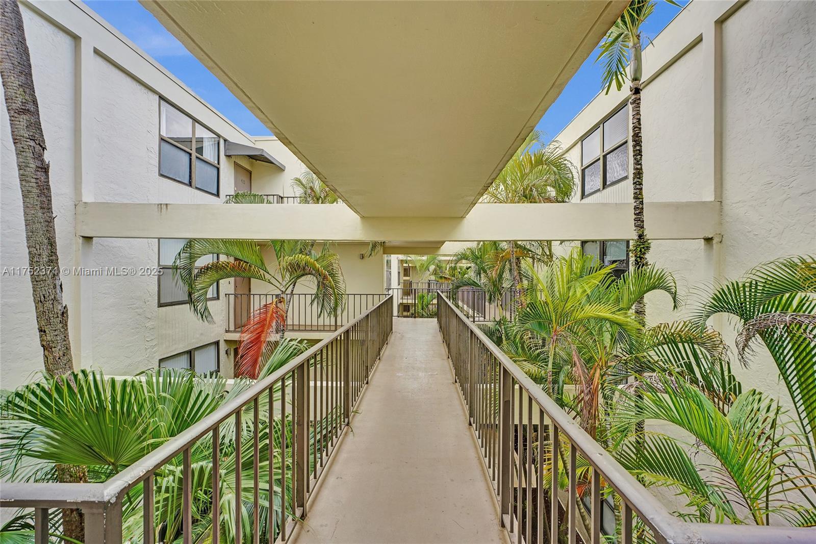VILLA DORADA CONDO NO 2 - Residential
