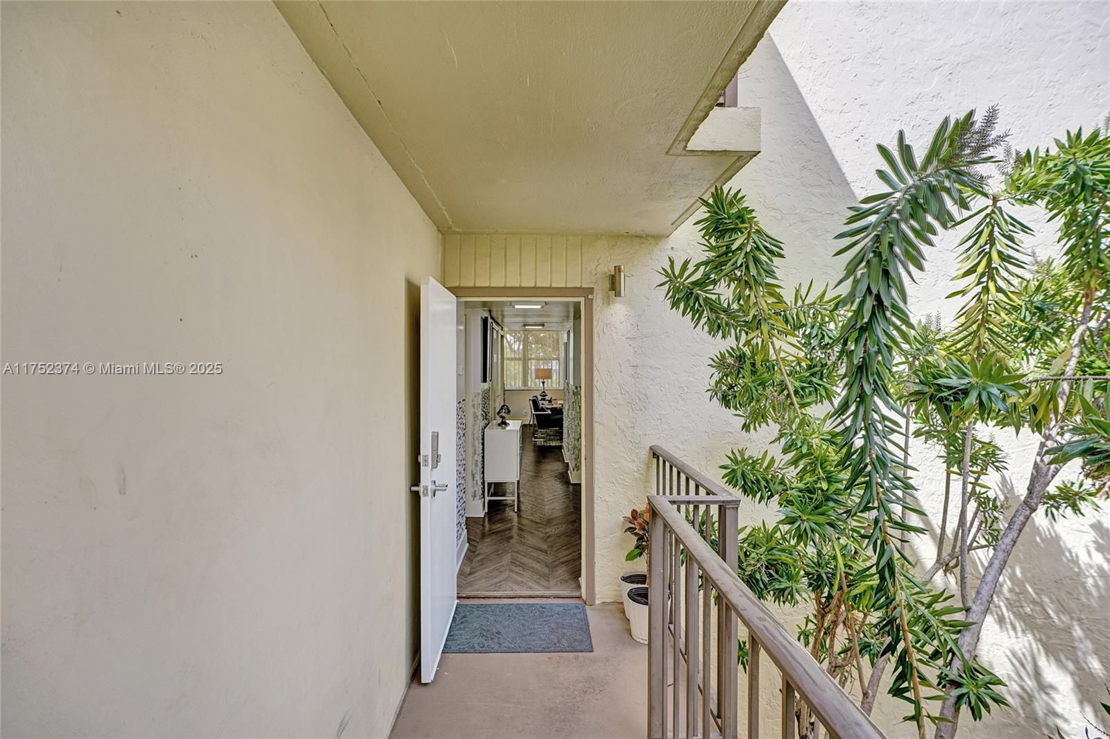 VILLA DORADA CONDO NO 2 - Residential