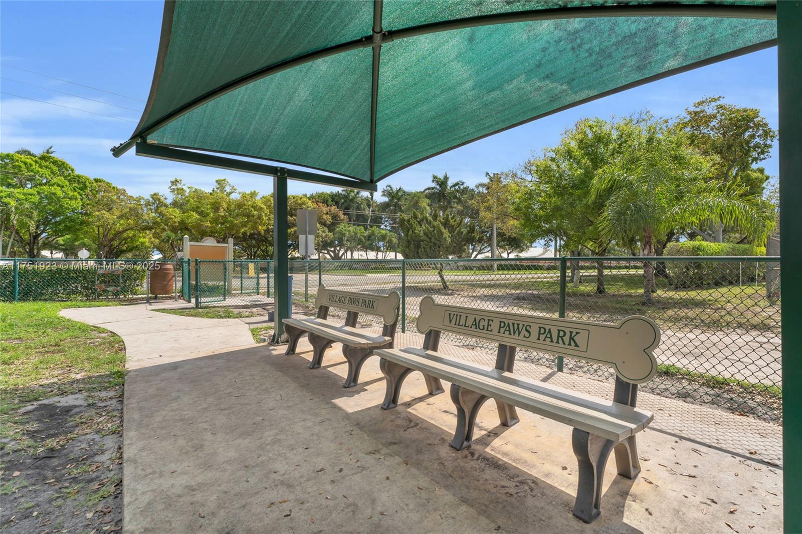 STAMFORD AT THE VILLAGES - Residential