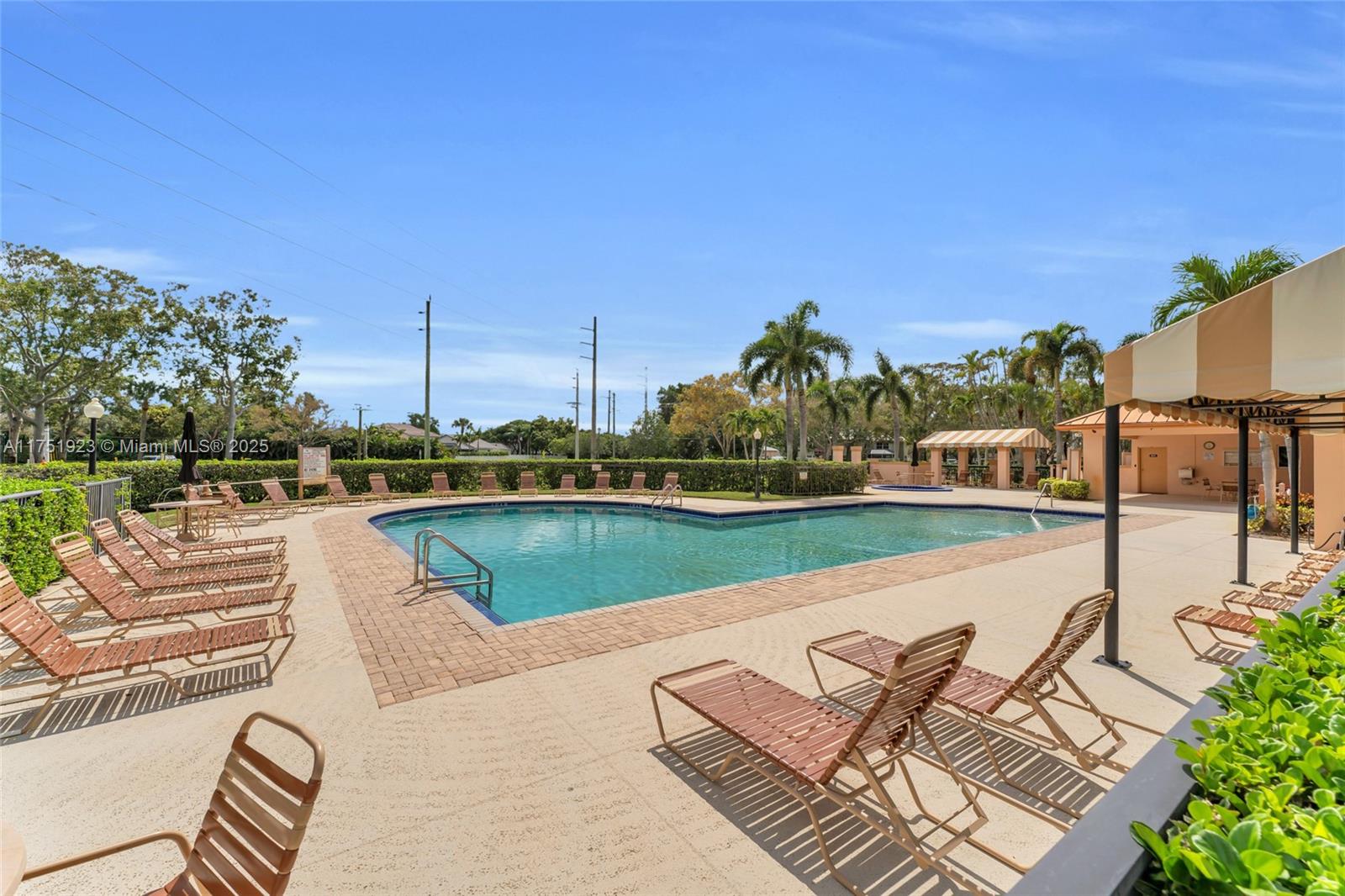STAMFORD AT THE VILLAGES - Residential