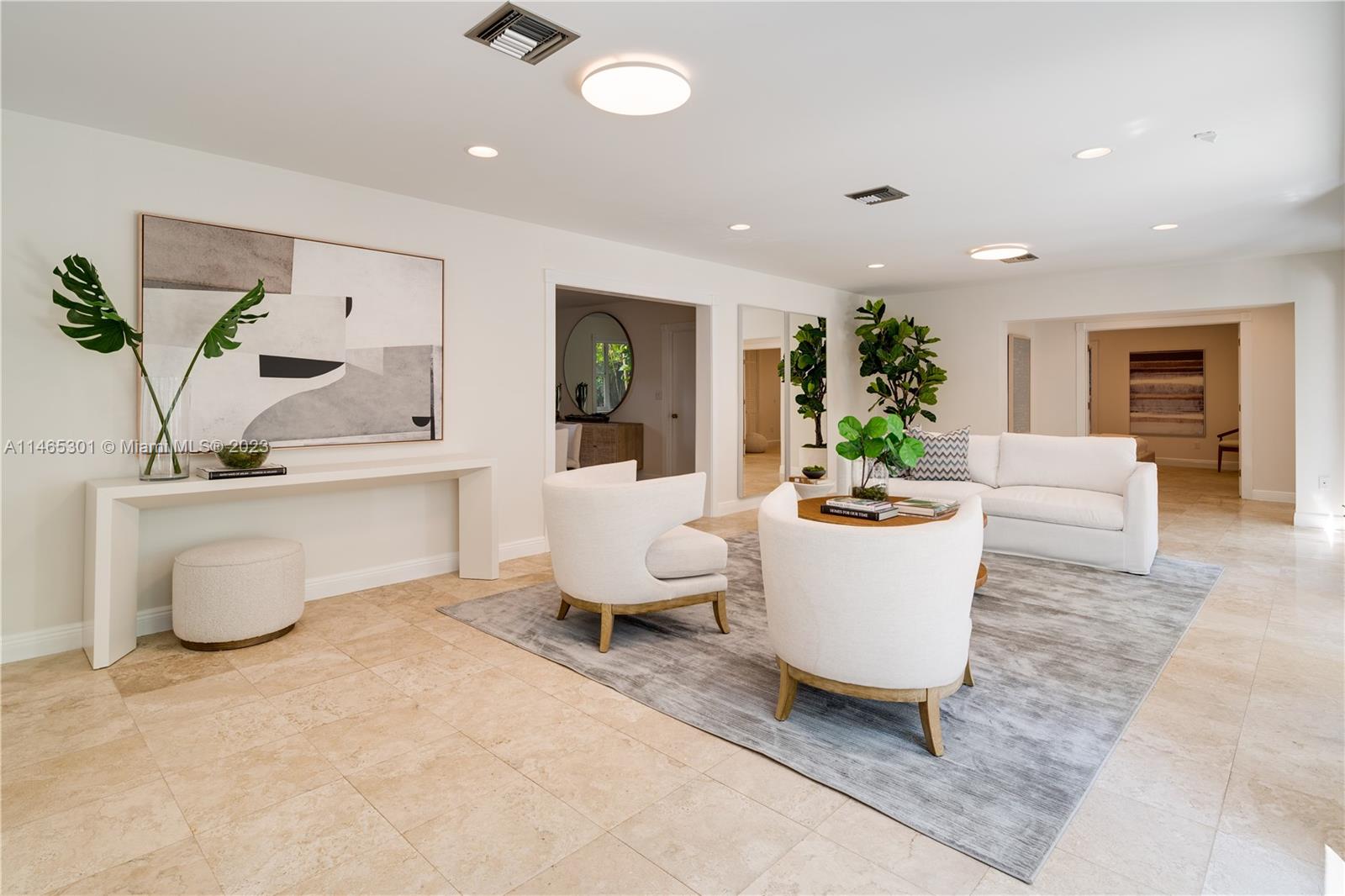 COCOPLUM MANOR - Residential