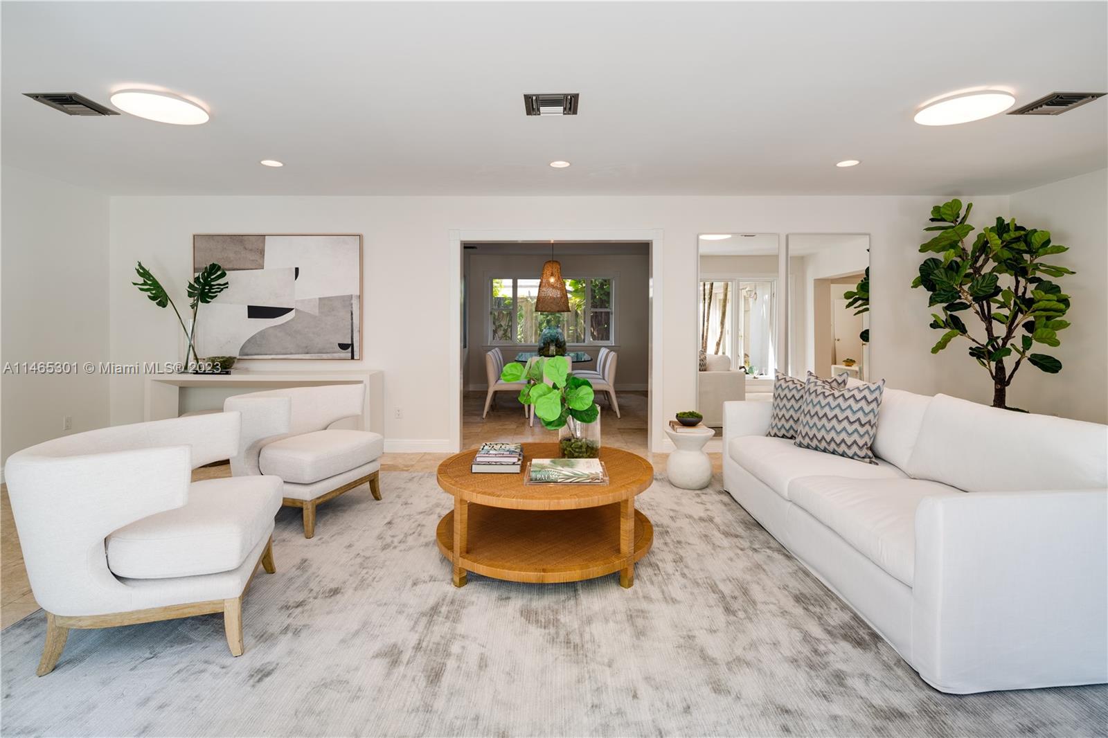 COCOPLUM MANOR - Residential