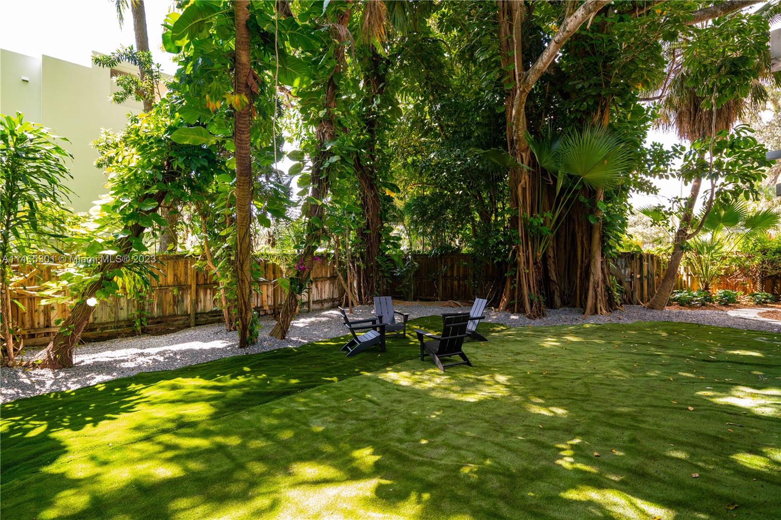 COCOPLUM MANOR - Residential