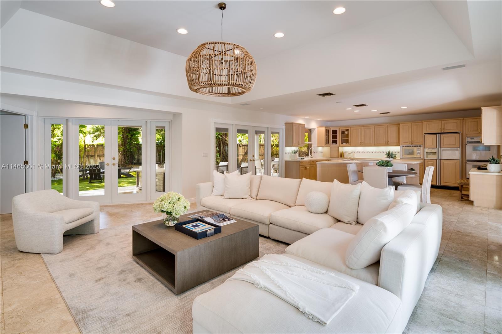 COCOPLUM MANOR - Residential