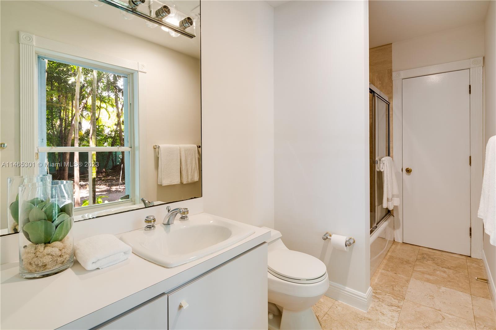 COCOPLUM MANOR - Residential