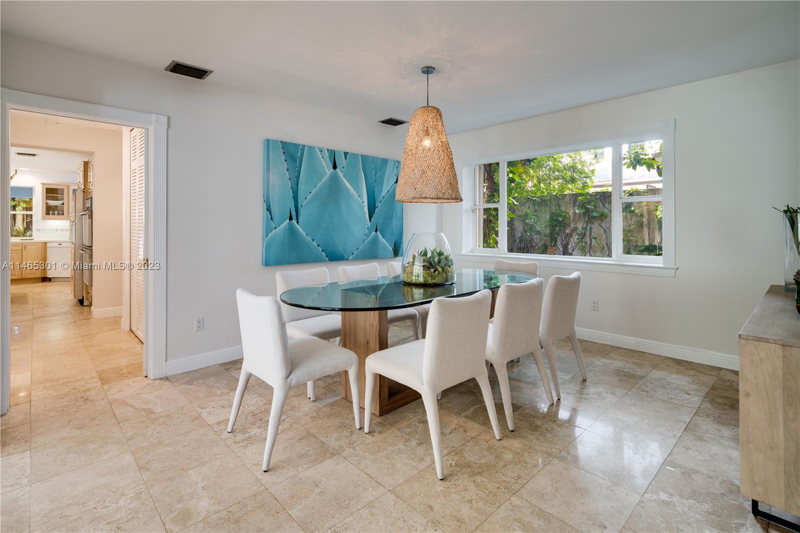 COCOPLUM MANOR - Residential