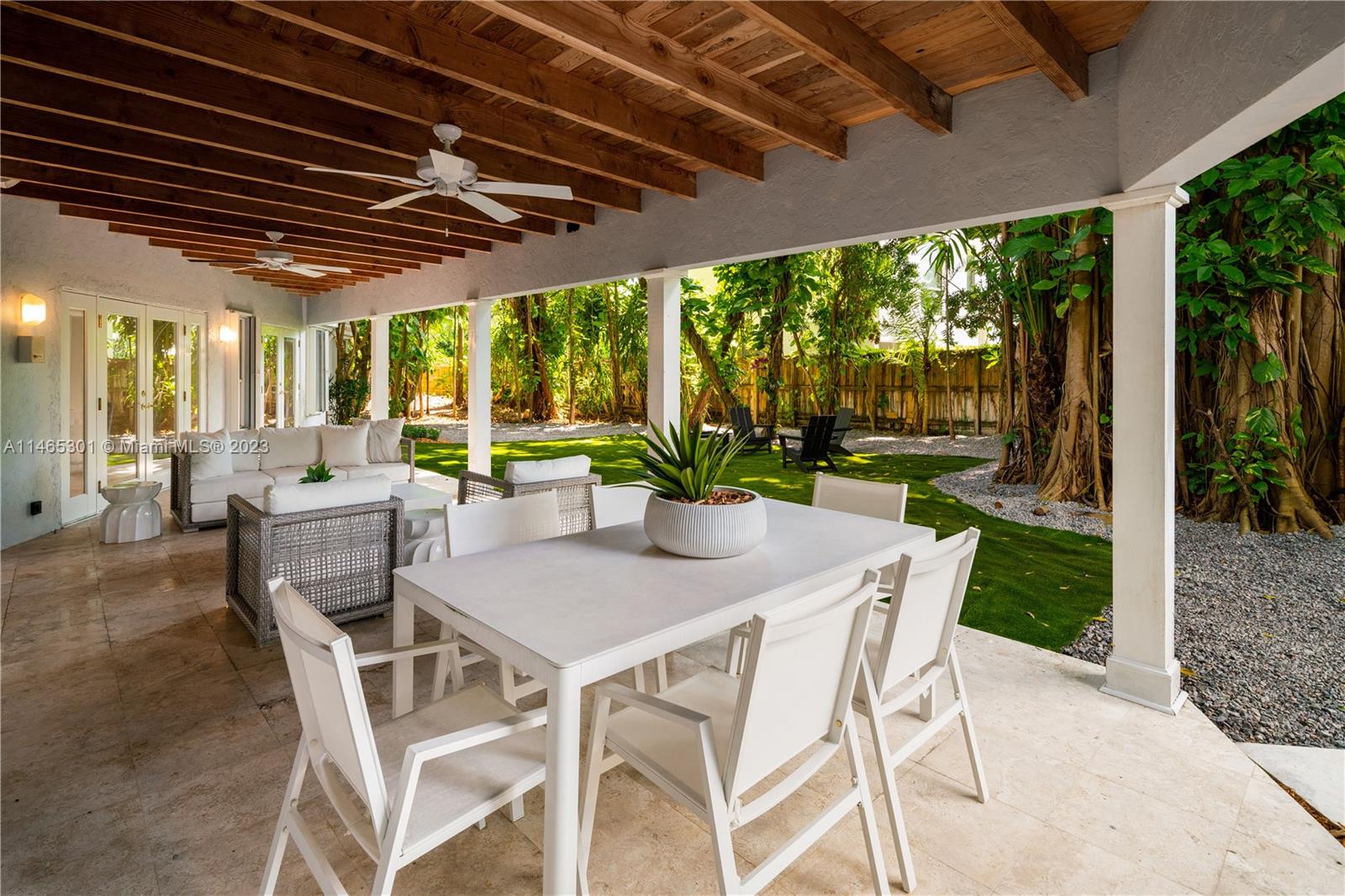 COCOPLUM MANOR - Residential