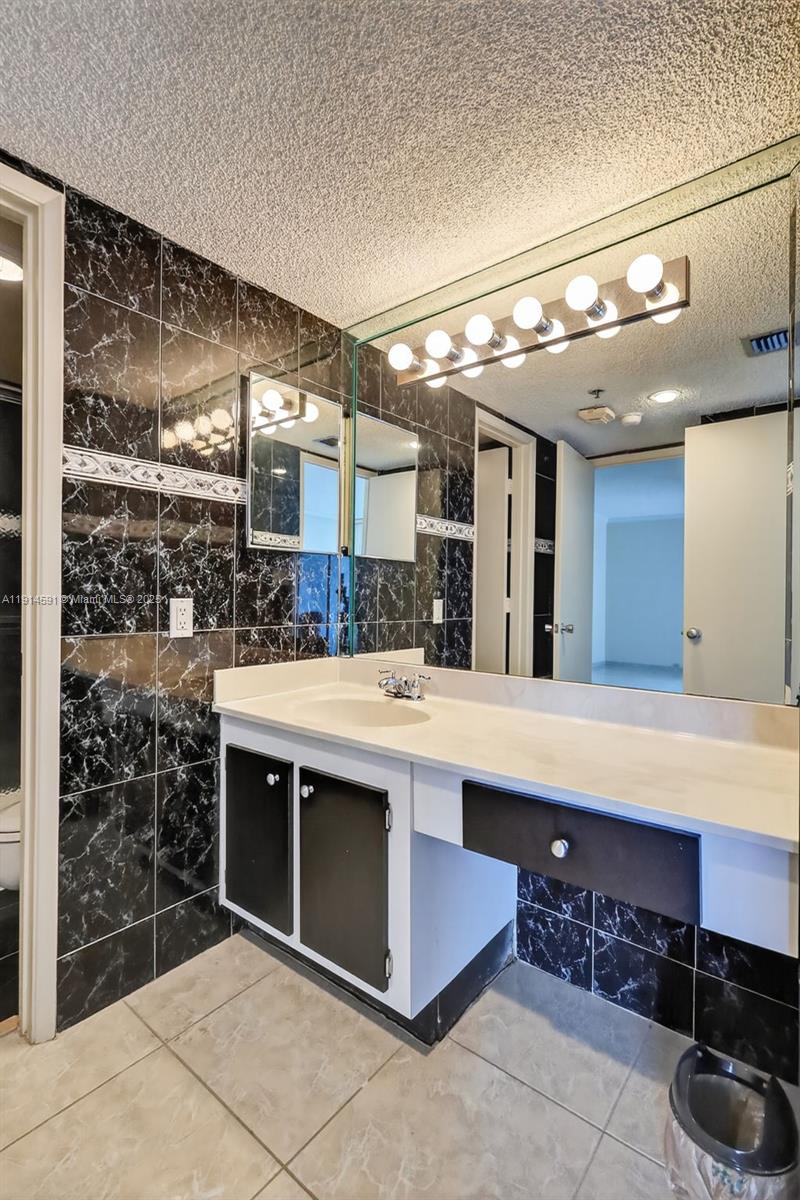 Delvista Towers - Residential