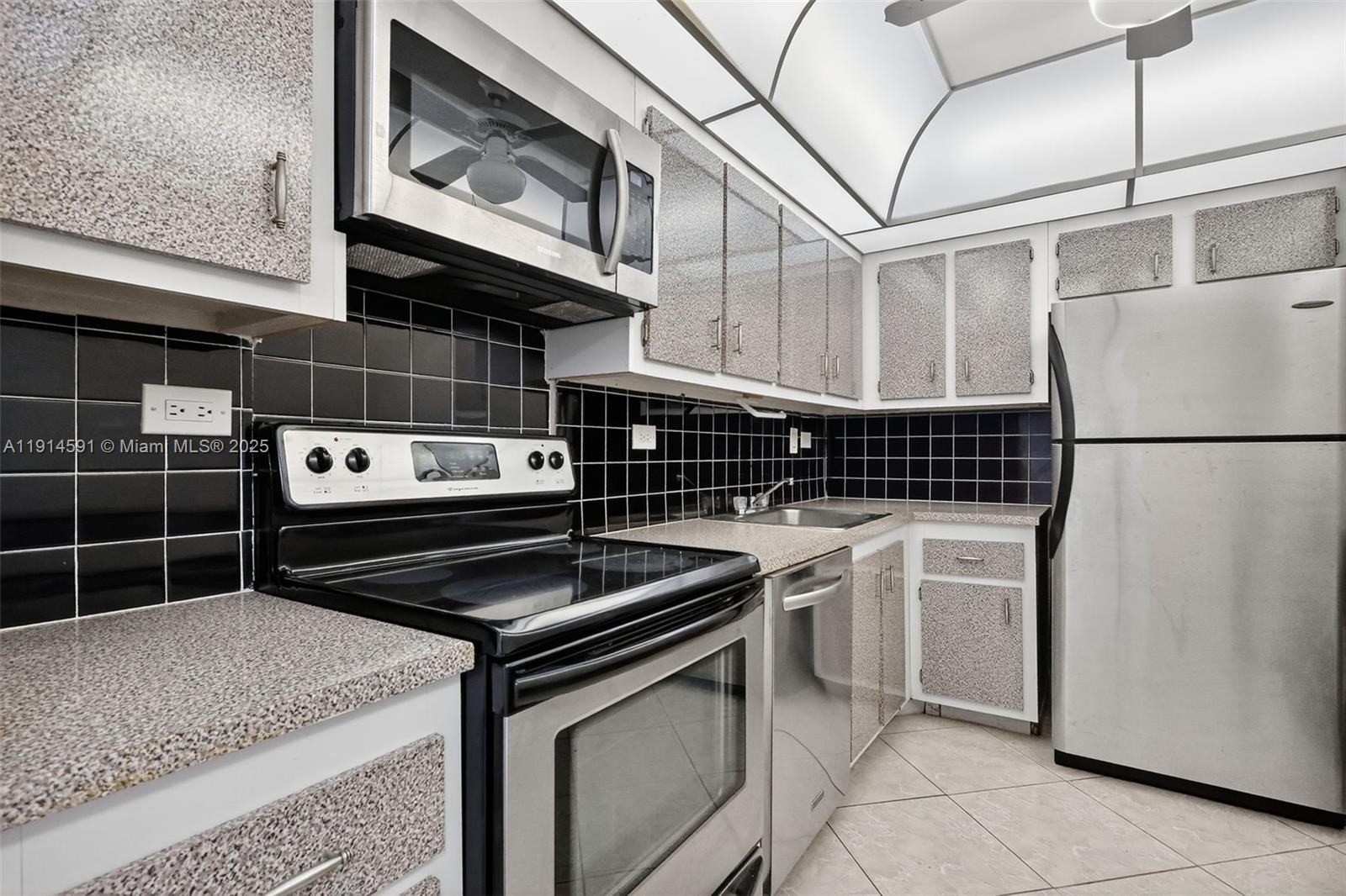 Delvista Towers - Residential