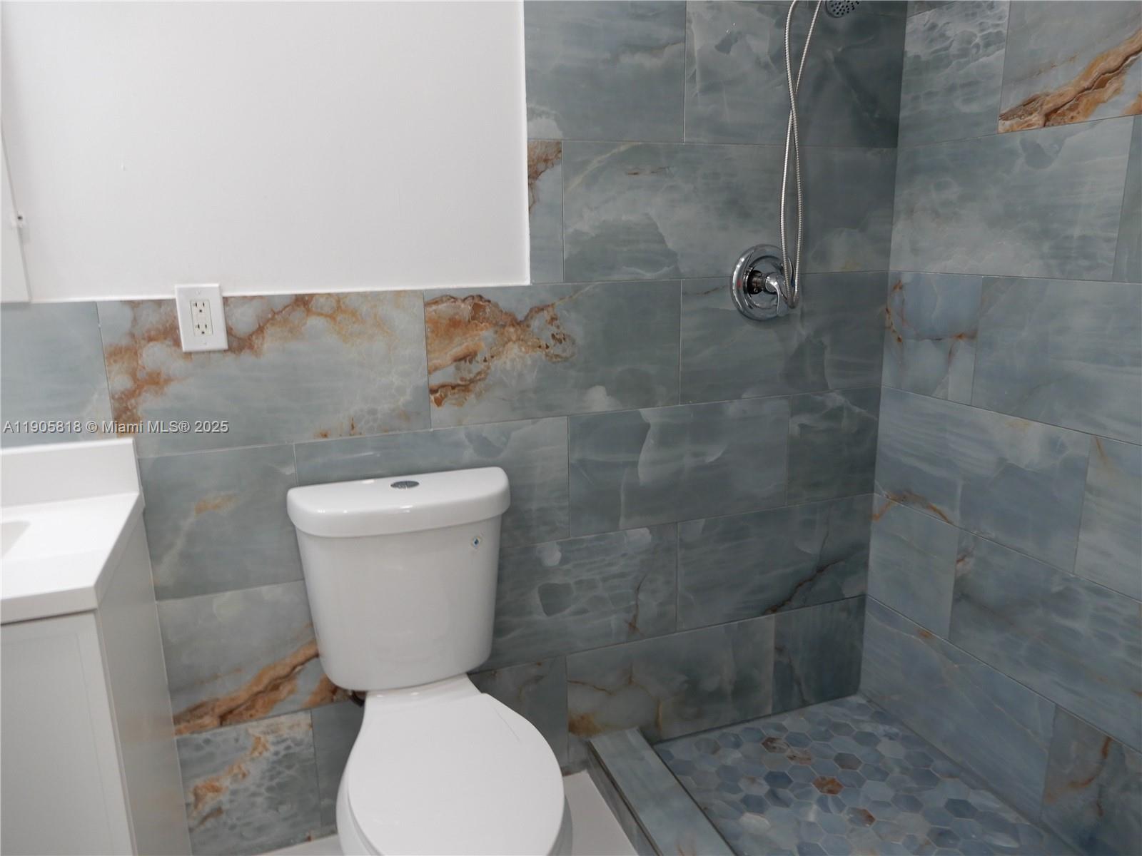 CUTLER RIDGE PINES - Residential