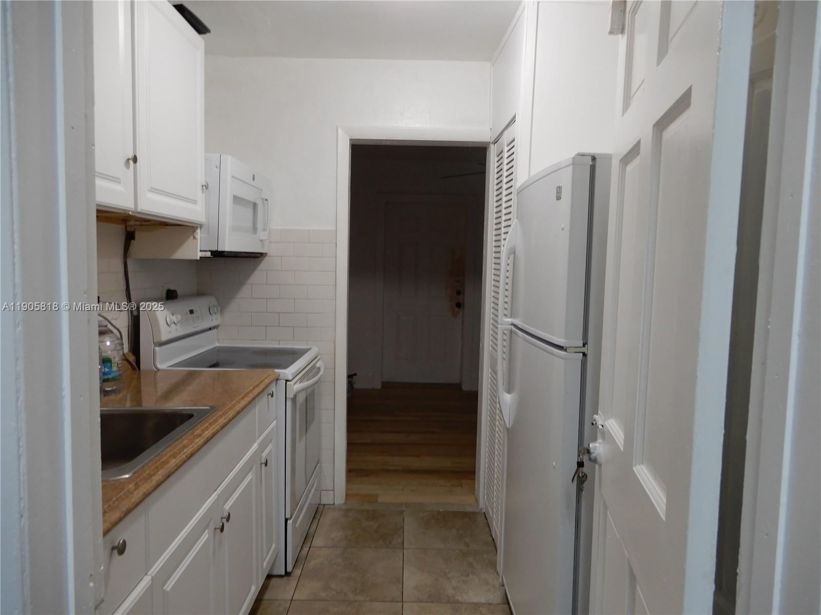 CUTLER RIDGE PINES - Residential