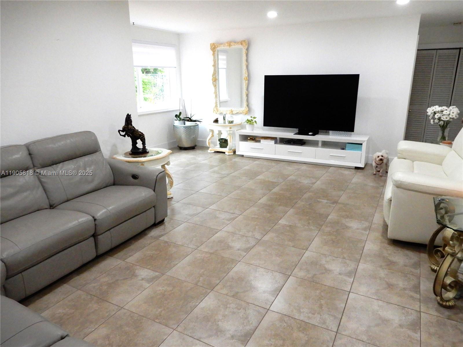 CUTLER RIDGE PINES - Residential