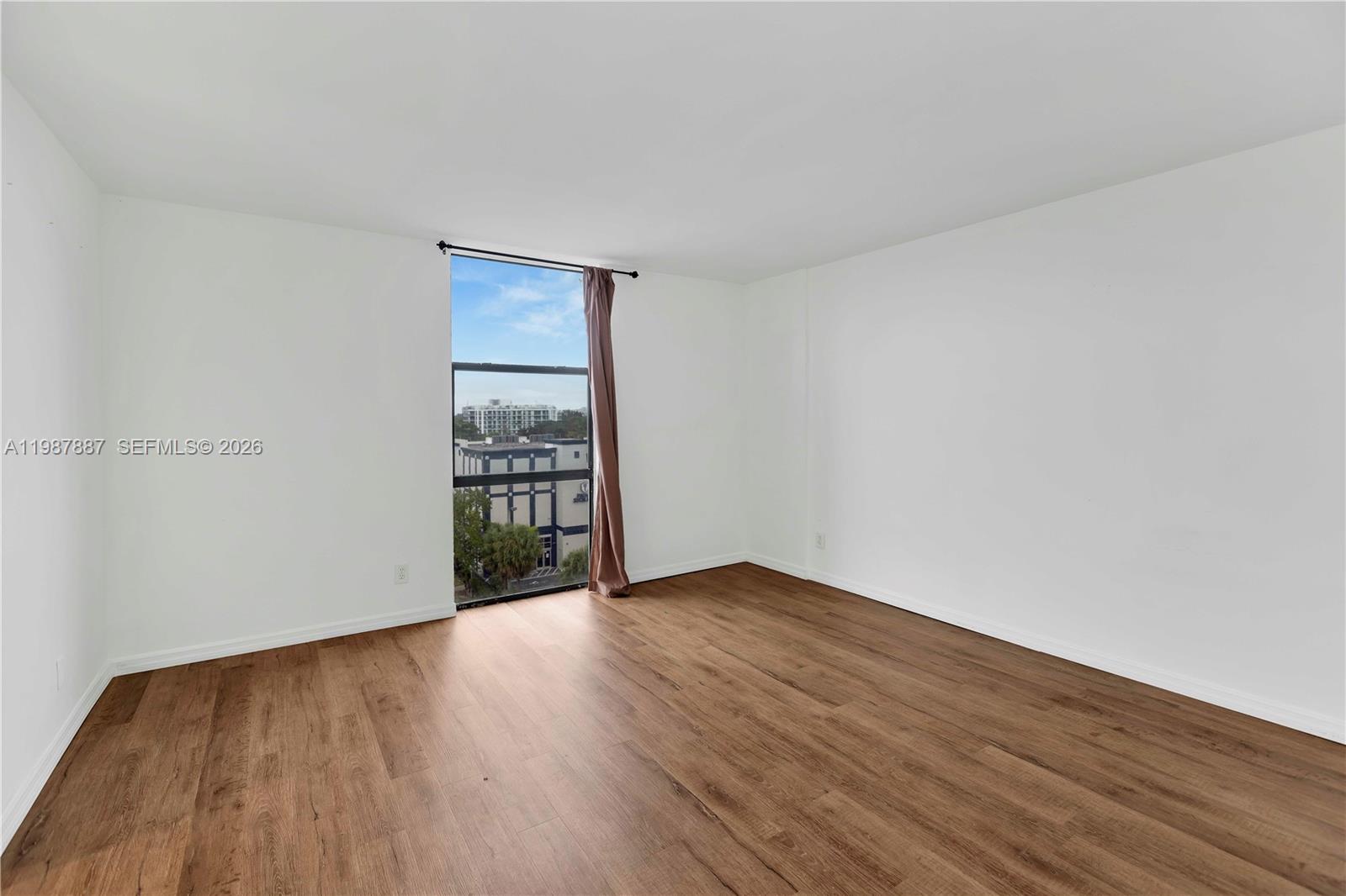 SAILBOAT CAY CONDO - Residential