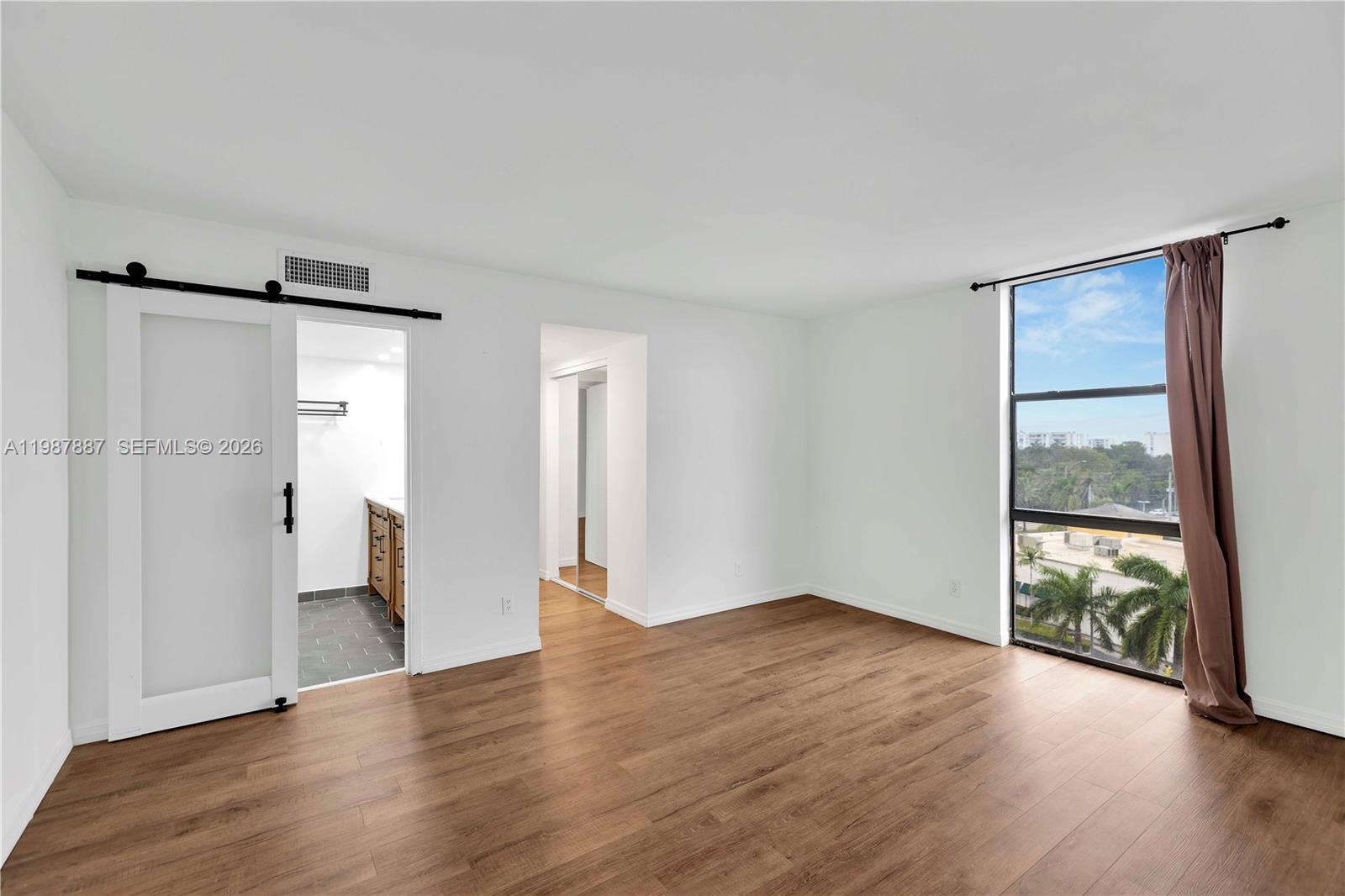 SAILBOAT CAY CONDO - Residential