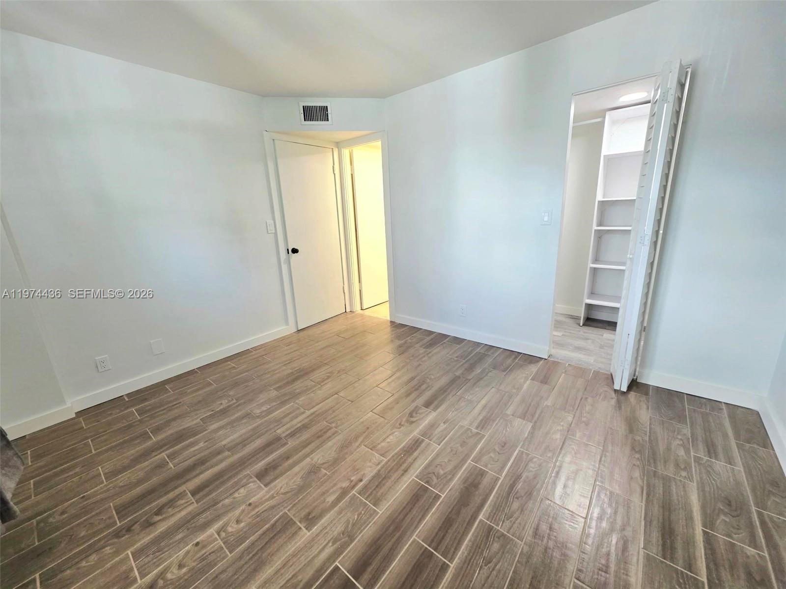 ROYAL PARK CONDO - Residential