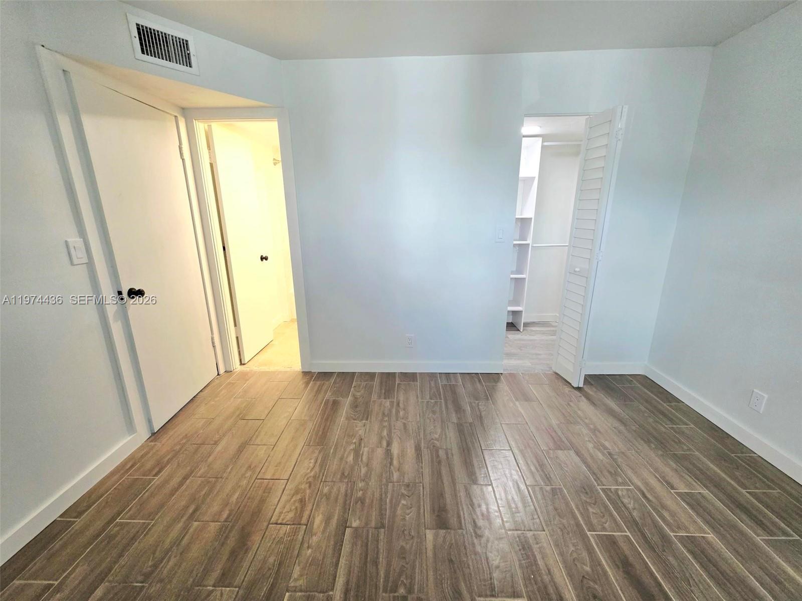 ROYAL PARK CONDO - Residential