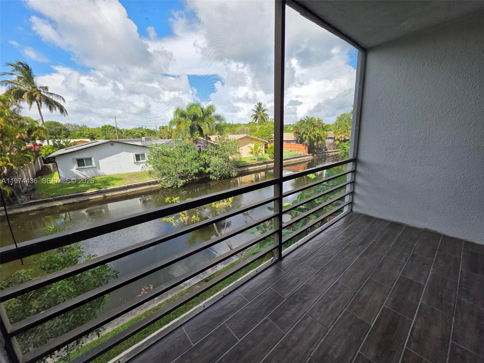 ROYAL PARK CONDO - Residential