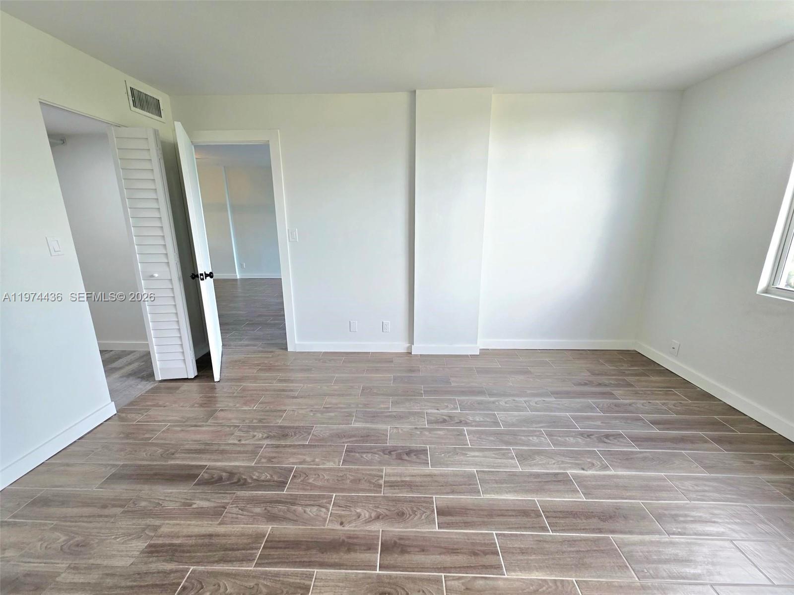 ROYAL PARK CONDO - Residential