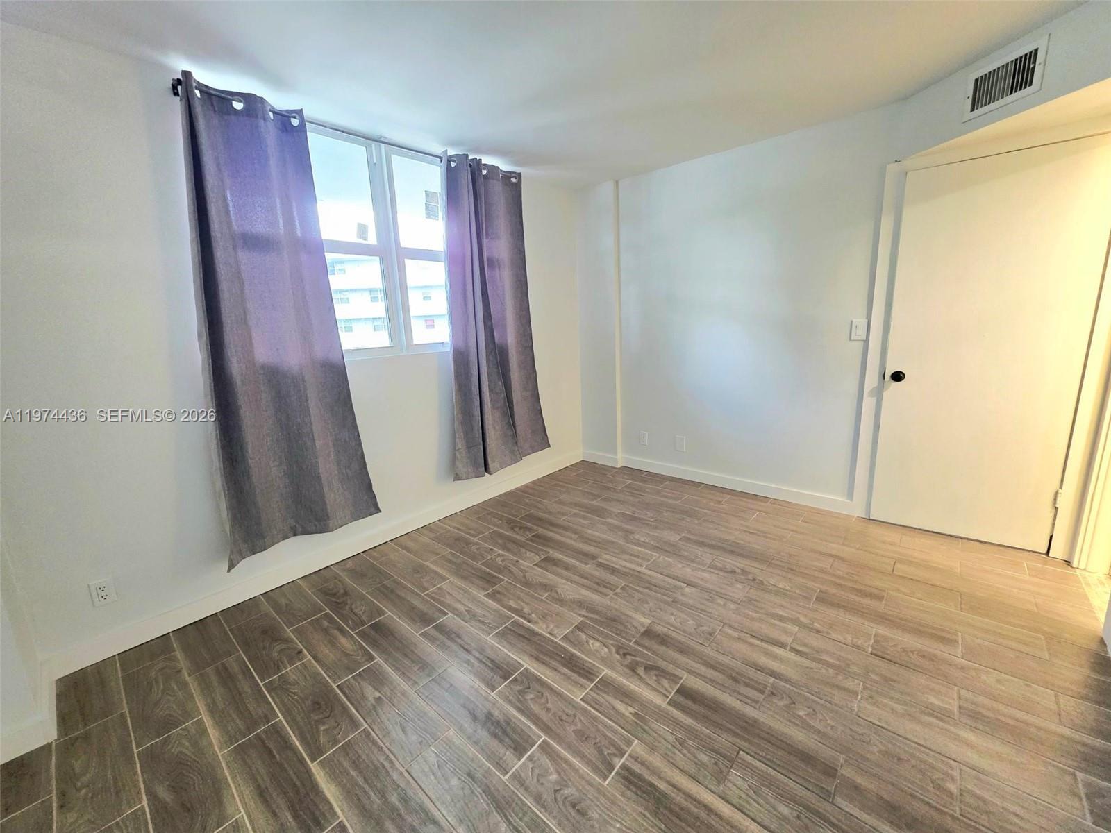 ROYAL PARK CONDO - Residential