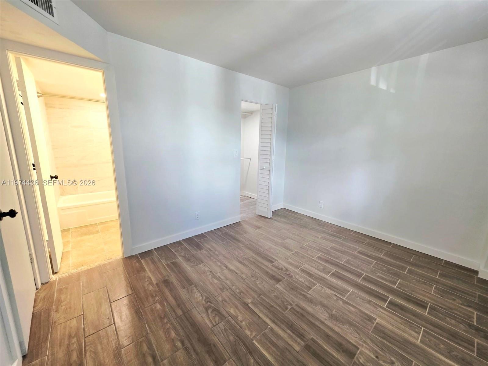 ROYAL PARK CONDO - Residential