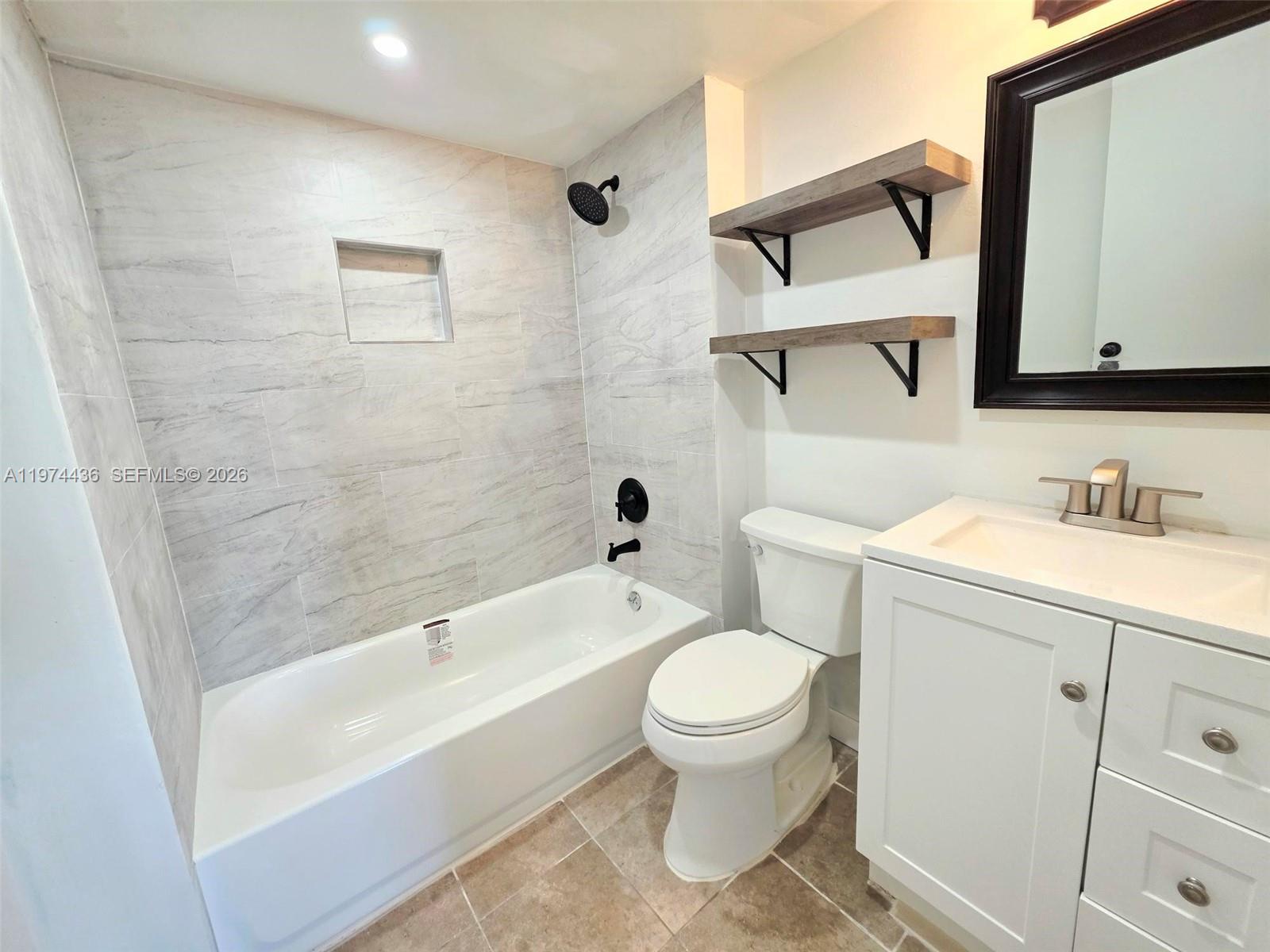 ROYAL PARK CONDO - Residential