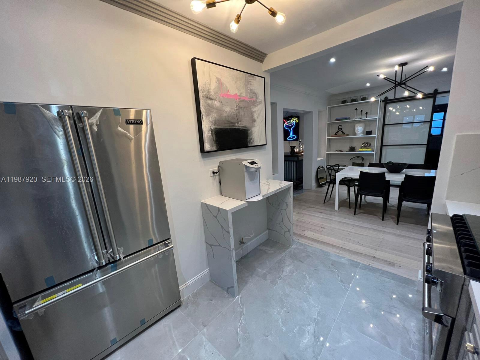 LAKE VIEW SUB - Residential Lease