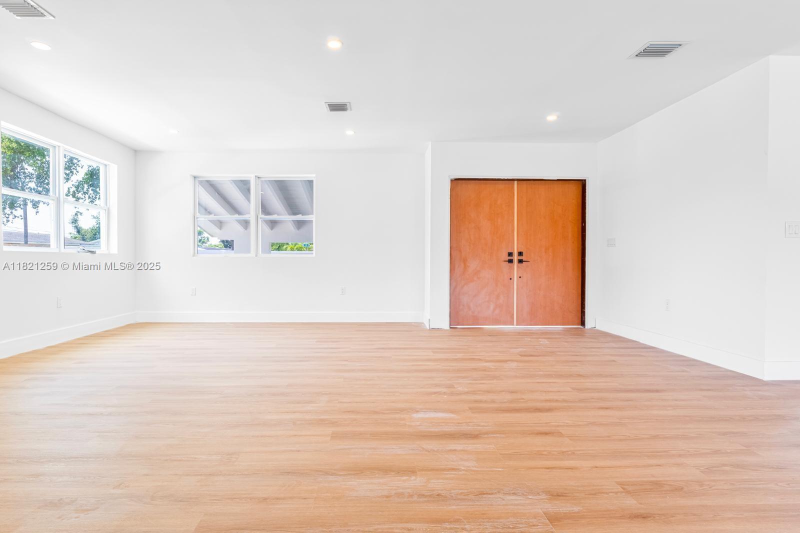 IVES ESTATES SEC 1 - Residential