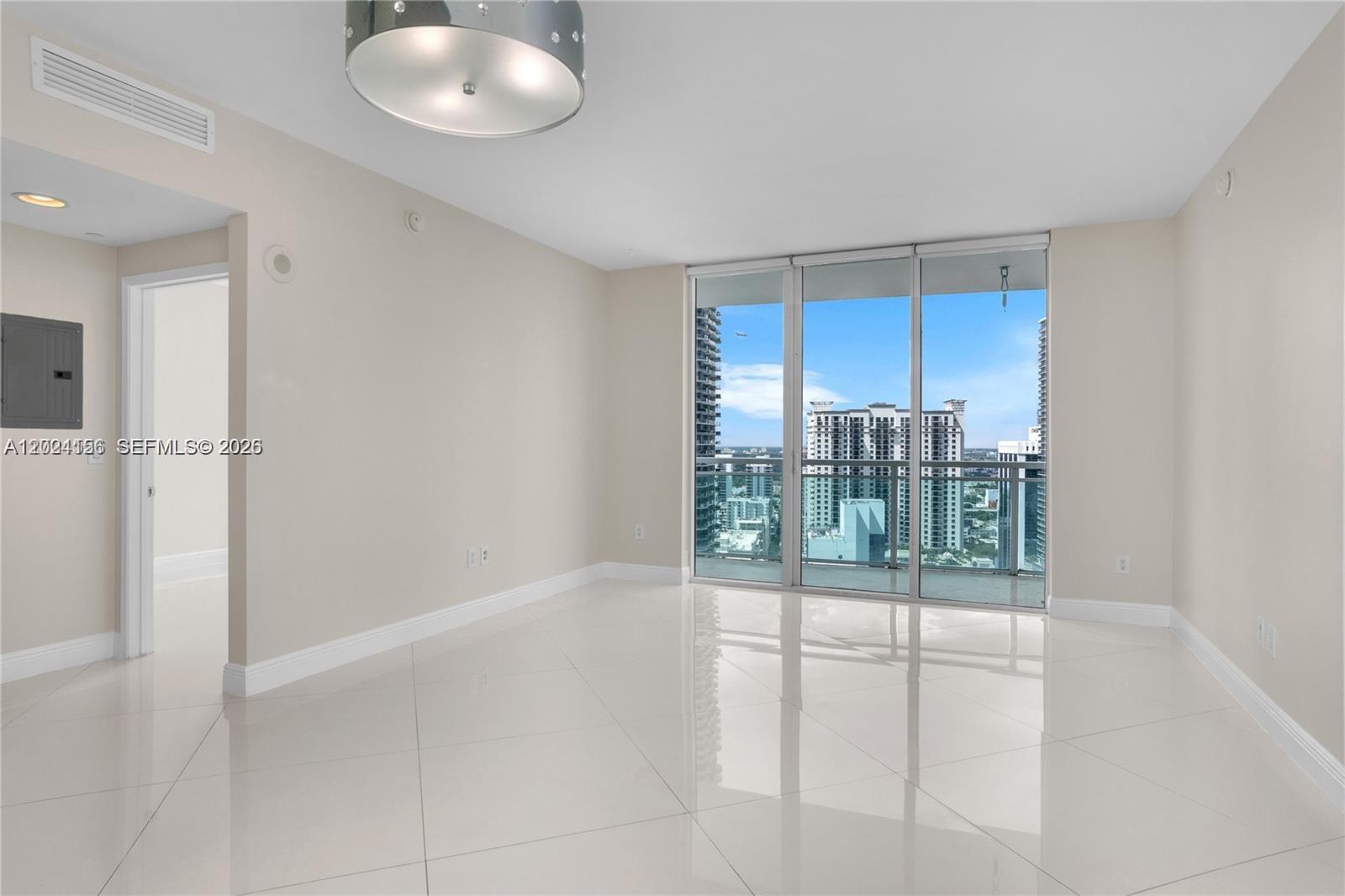 THE PLAZA 901 BRICKELL CO - Residential Lease