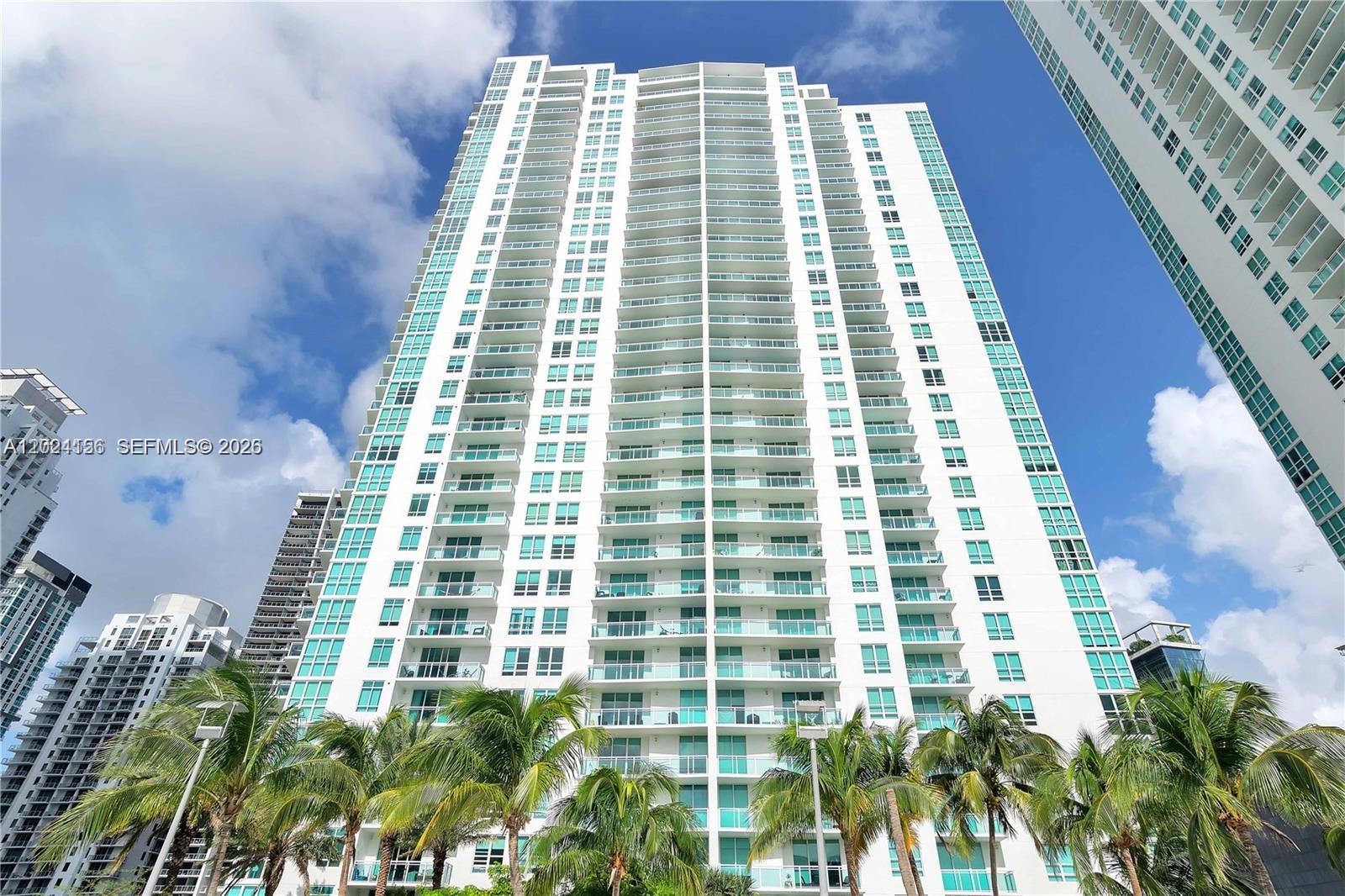 THE PLAZA 901 BRICKELL CO - Residential Lease