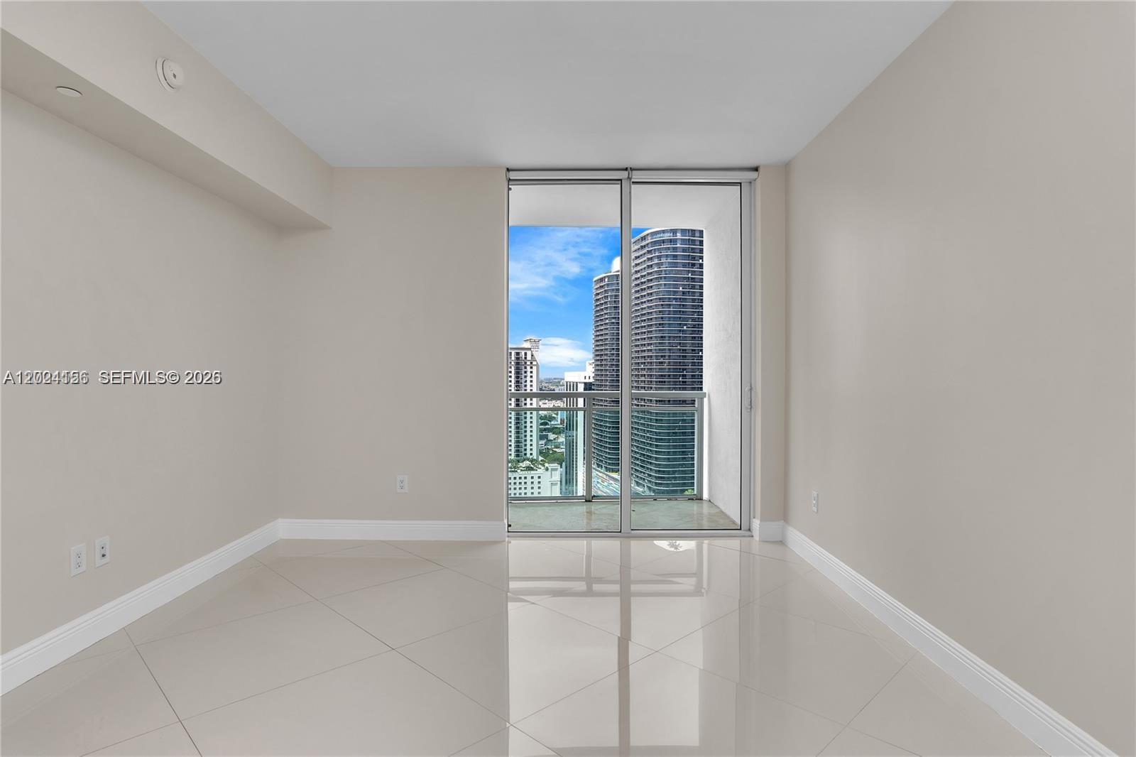 THE PLAZA 901 BRICKELL CO - Residential Lease