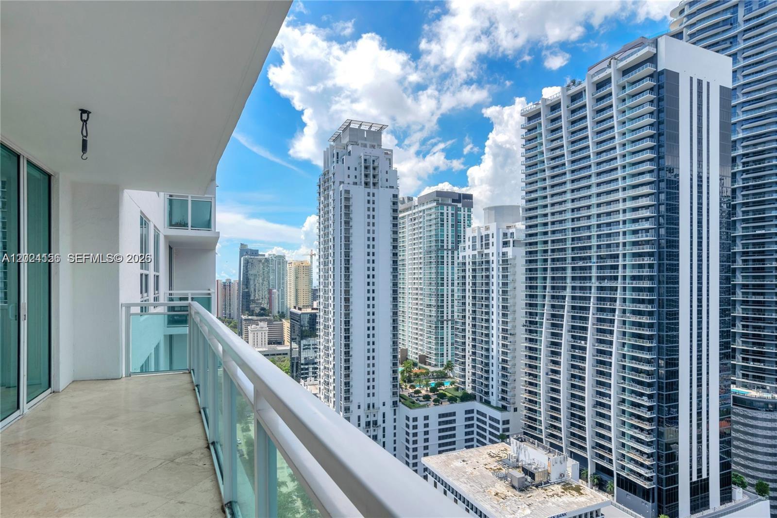 THE PLAZA 901 BRICKELL CO - Residential Lease