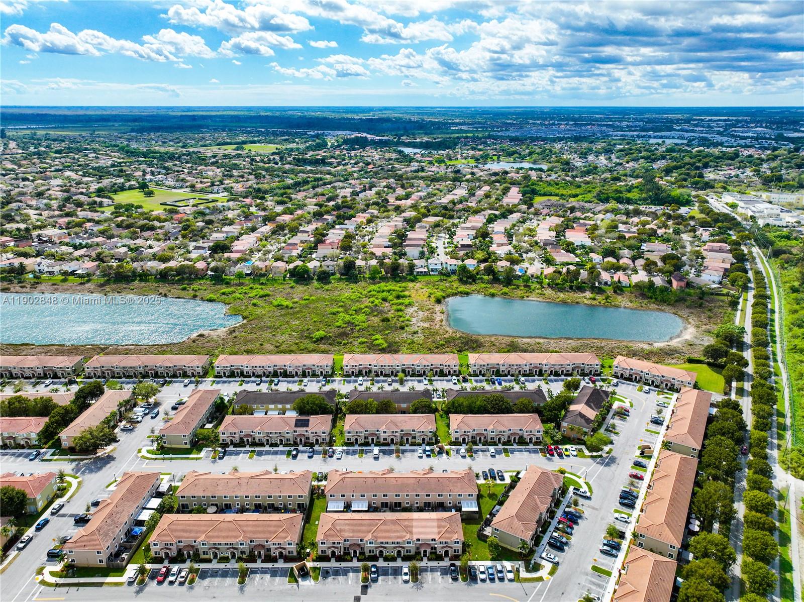 TOWNS AT SEASCAPE - Residential