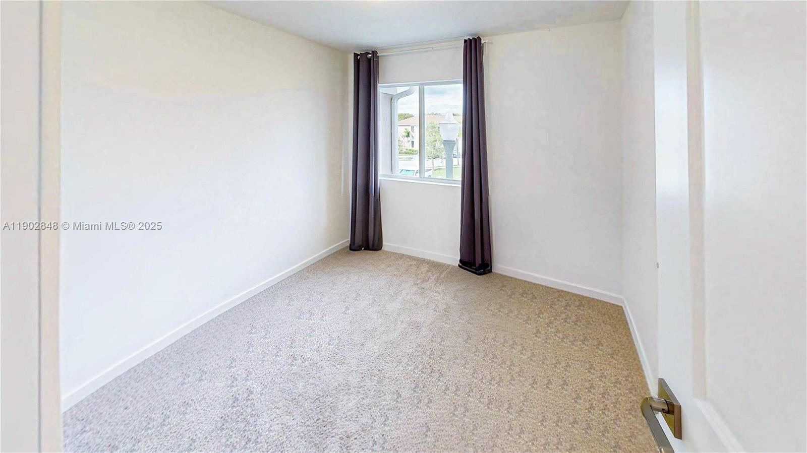 TOWNS AT SEASCAPE - Residential