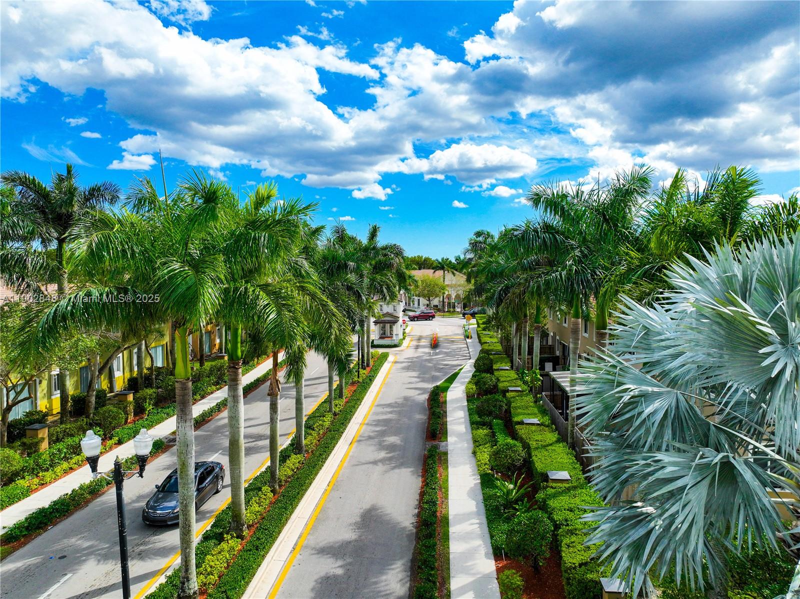 TOWNS AT SEASCAPE - Residential