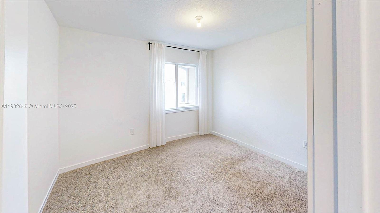 TOWNS AT SEASCAPE - Residential