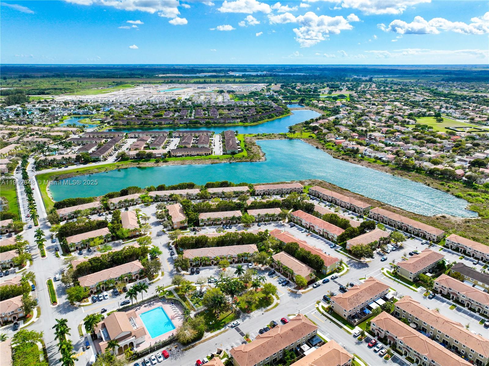 TOWNS AT SEASCAPE - Residential