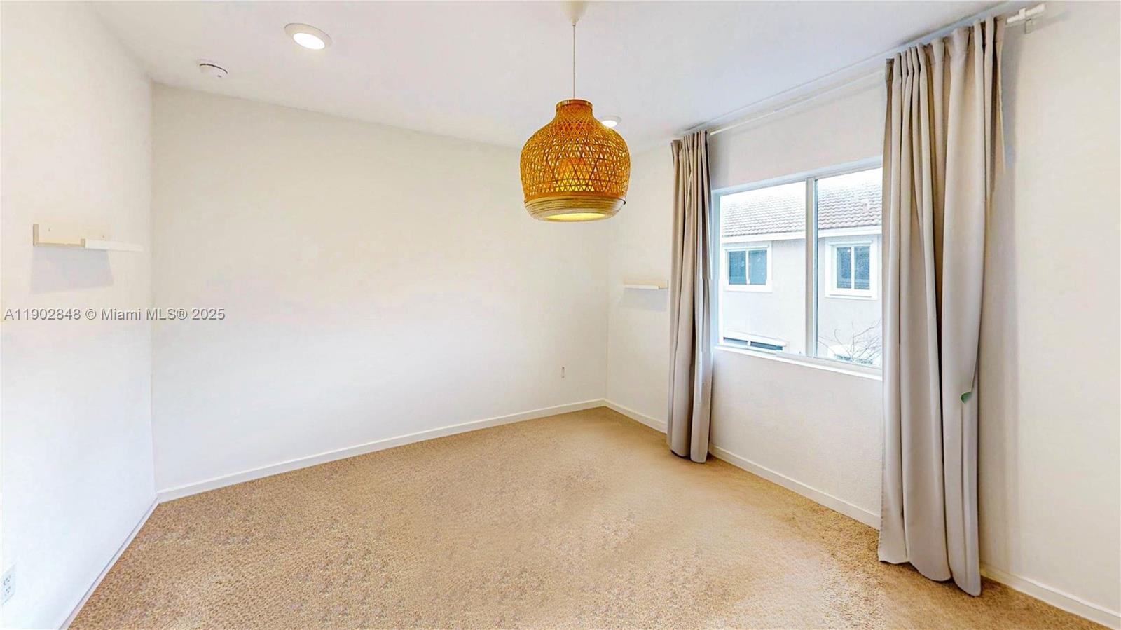 TOWNS AT SEASCAPE - Residential