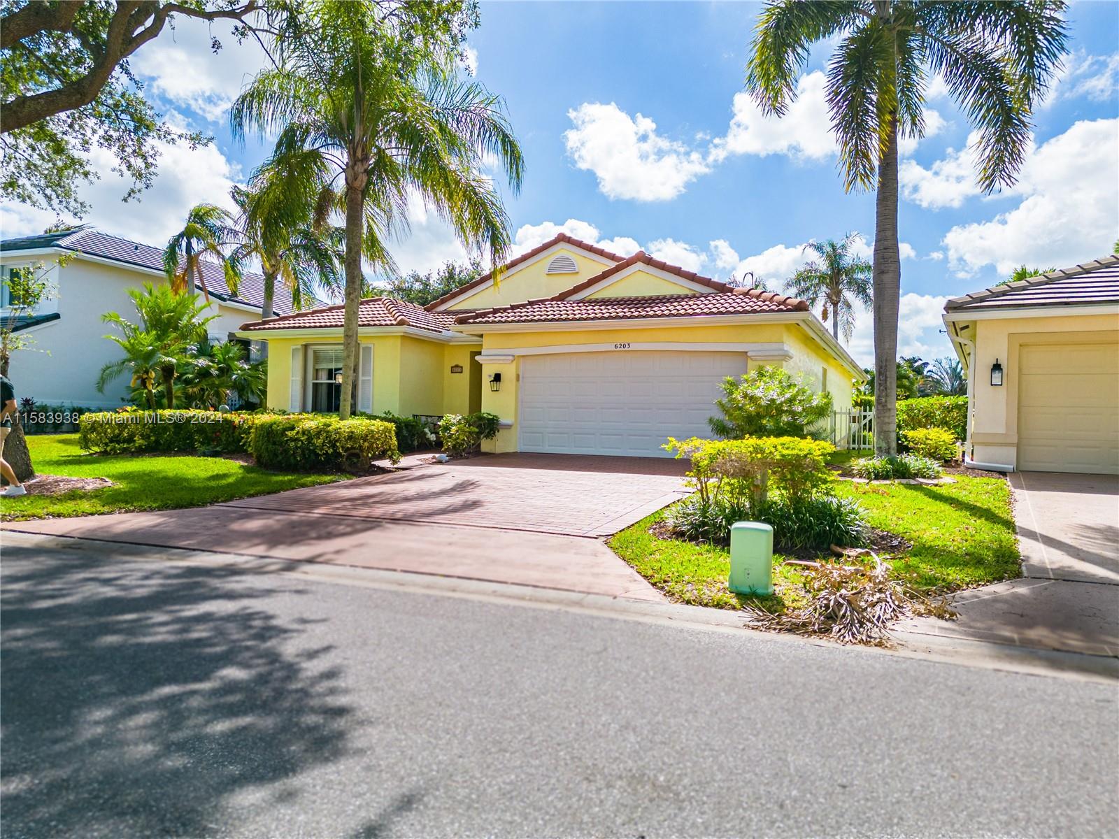 Property for Sale at 6203 Grand Cypress Cir Cir, Lake Worth, Palm Beach County, Florida - Bedrooms: 3 
Bathrooms: 2  - $580,000