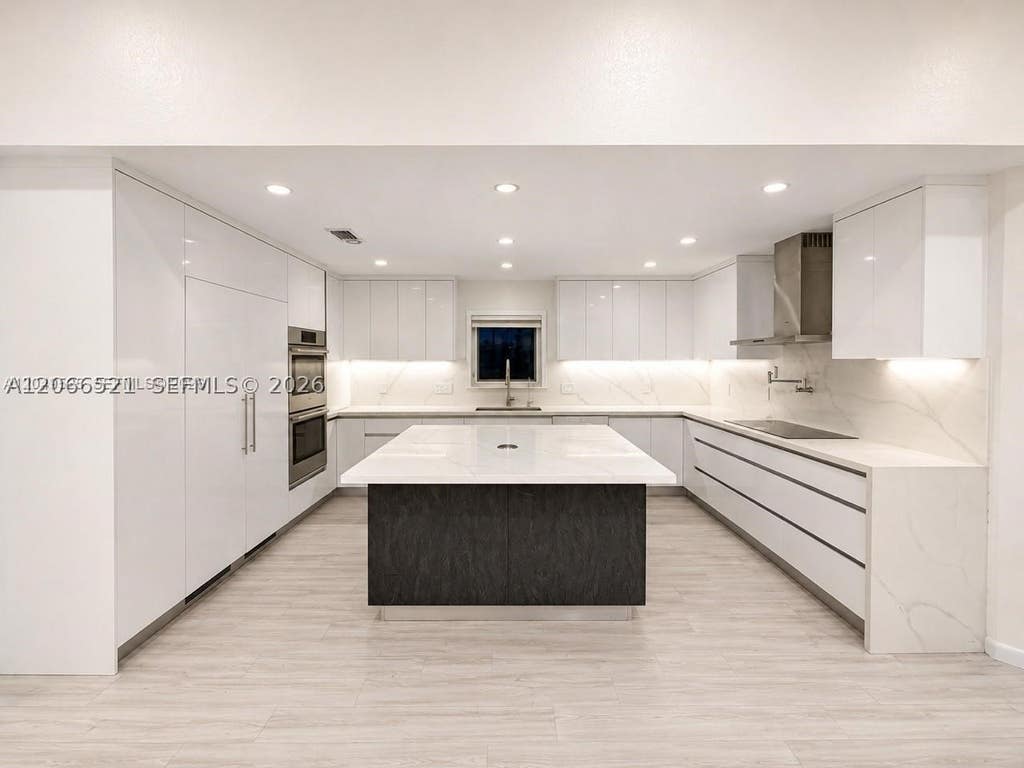 Photo of 2616 Oakbrook Ct, Weston, FL 33332 (MLS # A12066521)