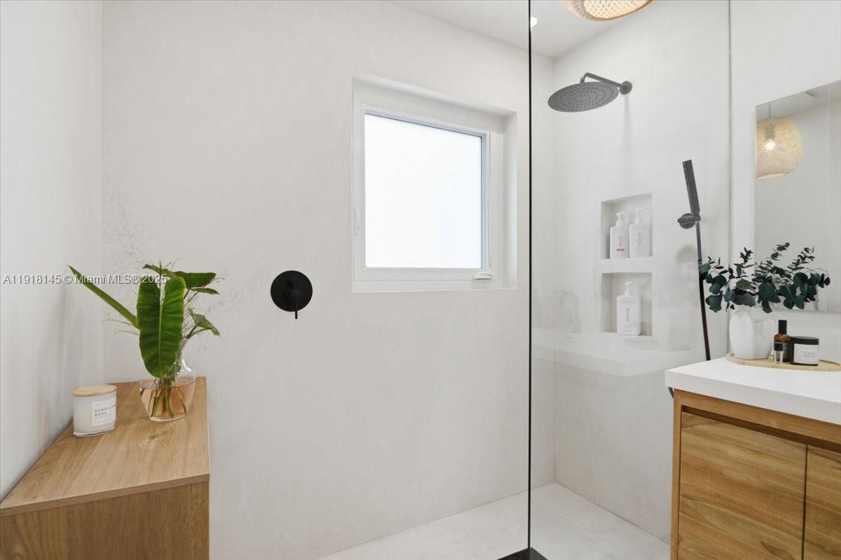 SHORECREST - Residential Lease