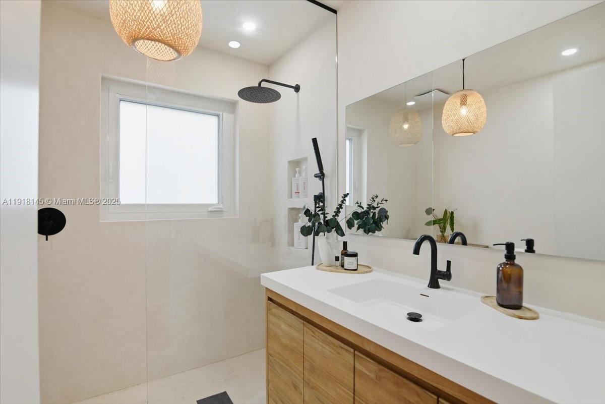 SHORECREST - Residential Lease