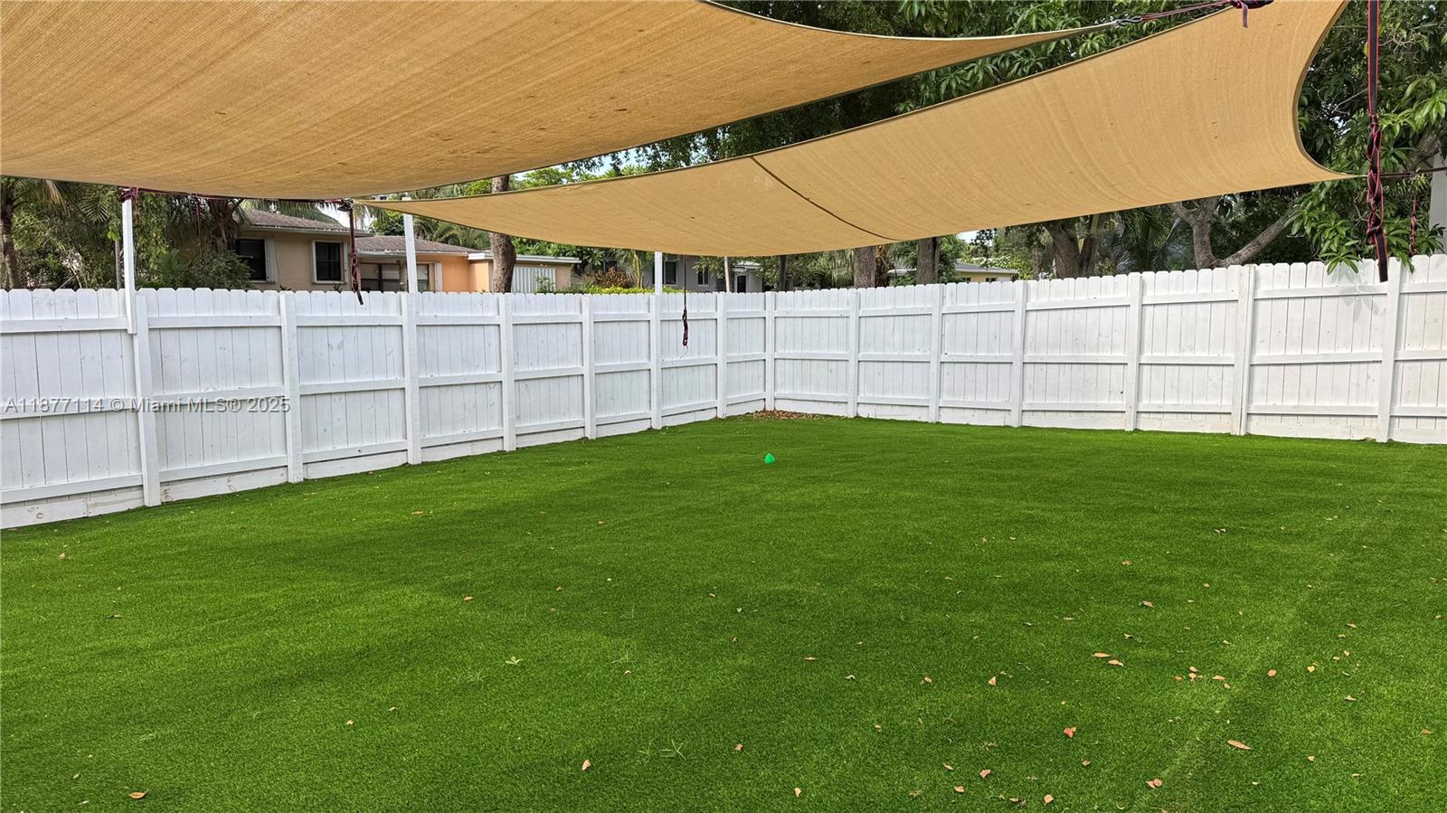 BREEZESWEPT ESTATES - Residential Lease