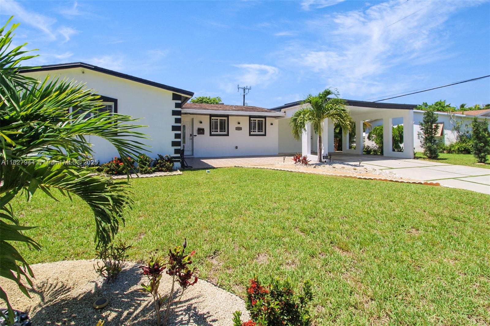 7460 NW 1st Ct